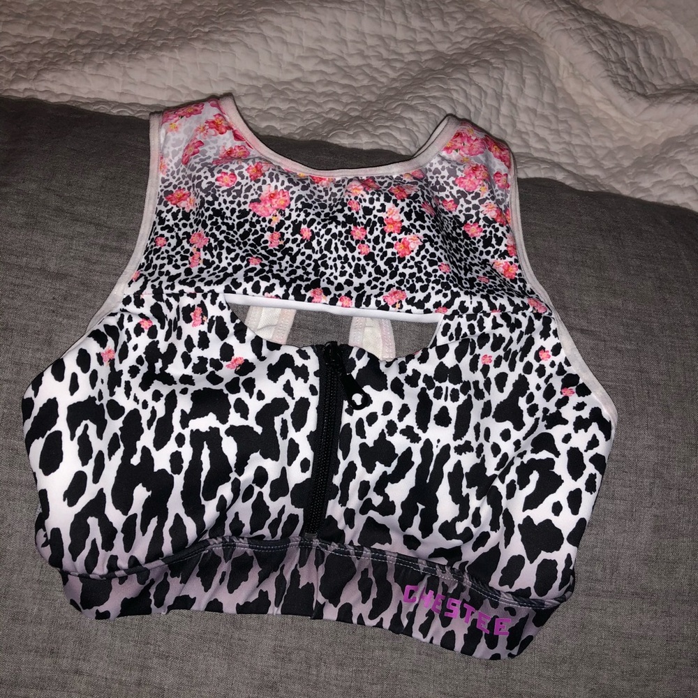 Chestee sports bra